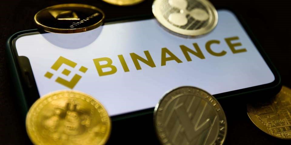 Binance bị phạt 2,7 tỷ USD