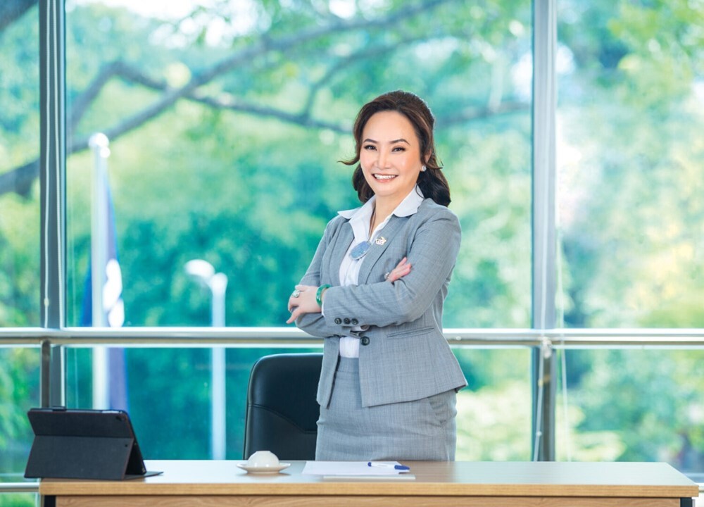 4 doanh nhân Việt lọt top ‘Phụ nữ quyền lực nhất châu Á’: Người là ‘nữ tướng’ của tỷ phú Phạm Nhật Vượng, người là Tổng Giám đốc doanh nghiệp sữa hàng đầu cả nước - ảnh 5