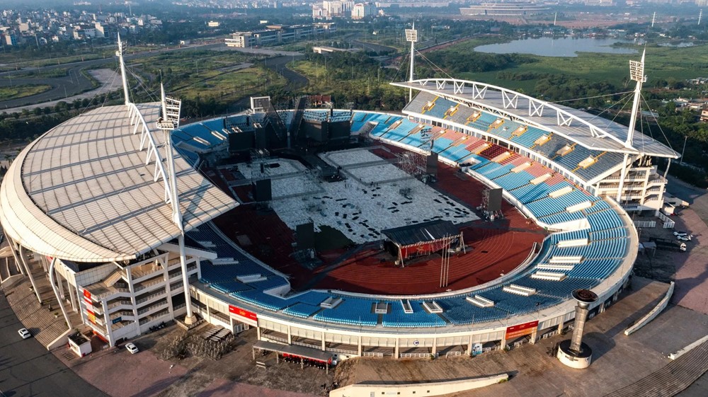 Bên trong sân khấu của concert quốc gia "Tổ quốc trong tim" - ảnh 1