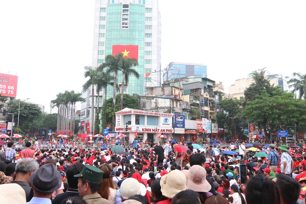 Người dân hạnh phúc, tự hào và biết ơn khi xem A80 - ảnh 1