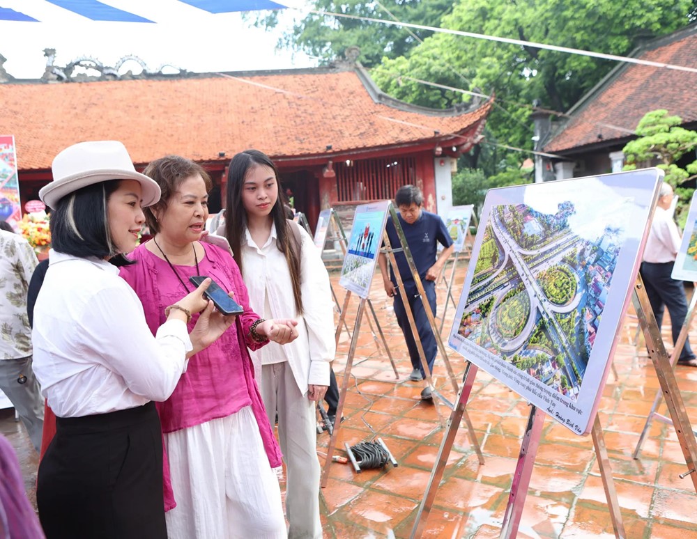 Triển lãm ảnh "Hà Nội trong tôi" 2025: điểm hẹn văn hóa của người yêu Thủ đô - ảnh 9