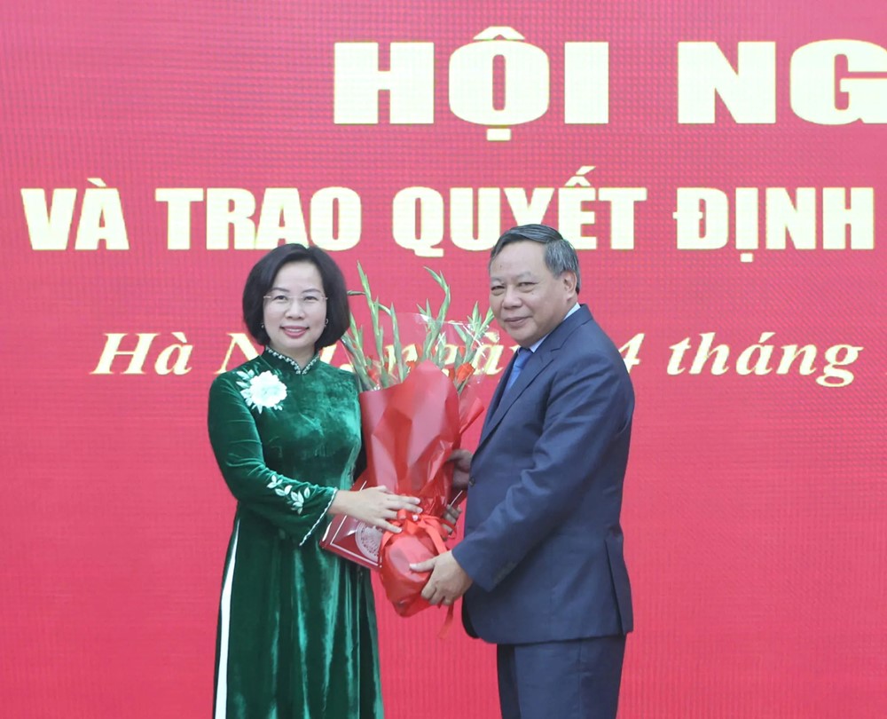 Công bố Quyết định về công tác cán bộ tại Ủy ban Mặt trận Tổ quốc Việt Nam Thành phố Hà Nội - ảnh 3