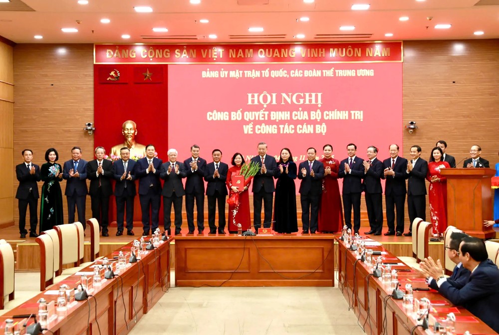 Đồng chí Bùi Thị Minh Hoài giữ chức Bí thư Đảng ủy MTTQ, các đoàn thể Trung ương - ảnh 3