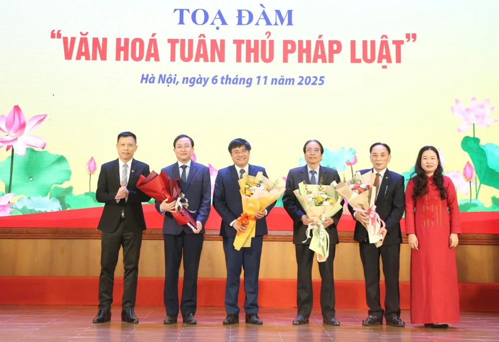 Lan tỏa “văn hóa tuân thủ pháp luật” trong toàn xã hội - ảnh 5