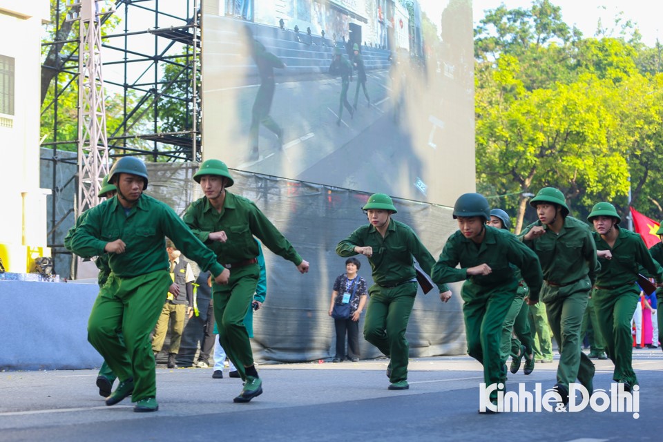 “Ngày hội Văn hóa vì hòa bình”: Mãn nhãn với đại thực cảnh “Ký ức Hà Nội” - Ảnh 7