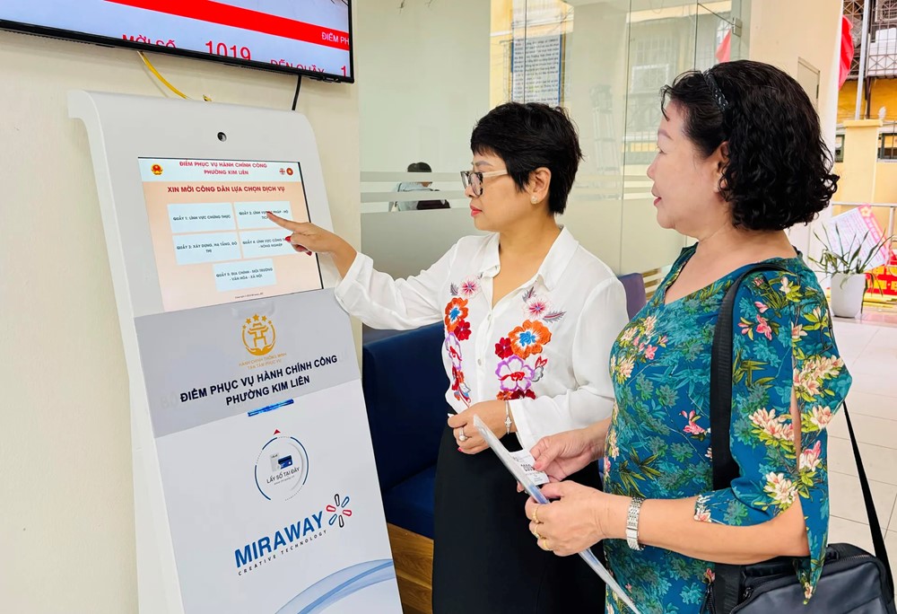 Ngày đầu vận hành mô hình chính quyền địa phương 2 cấp diễn ra thông suốt - ảnh 2