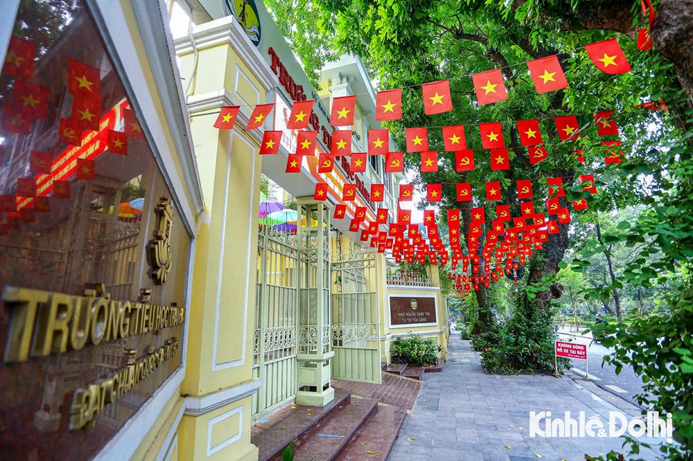 Hà Nội rực rỡ cờ hoa chào mừng 80 năm Quốc khánh - ảnh 14