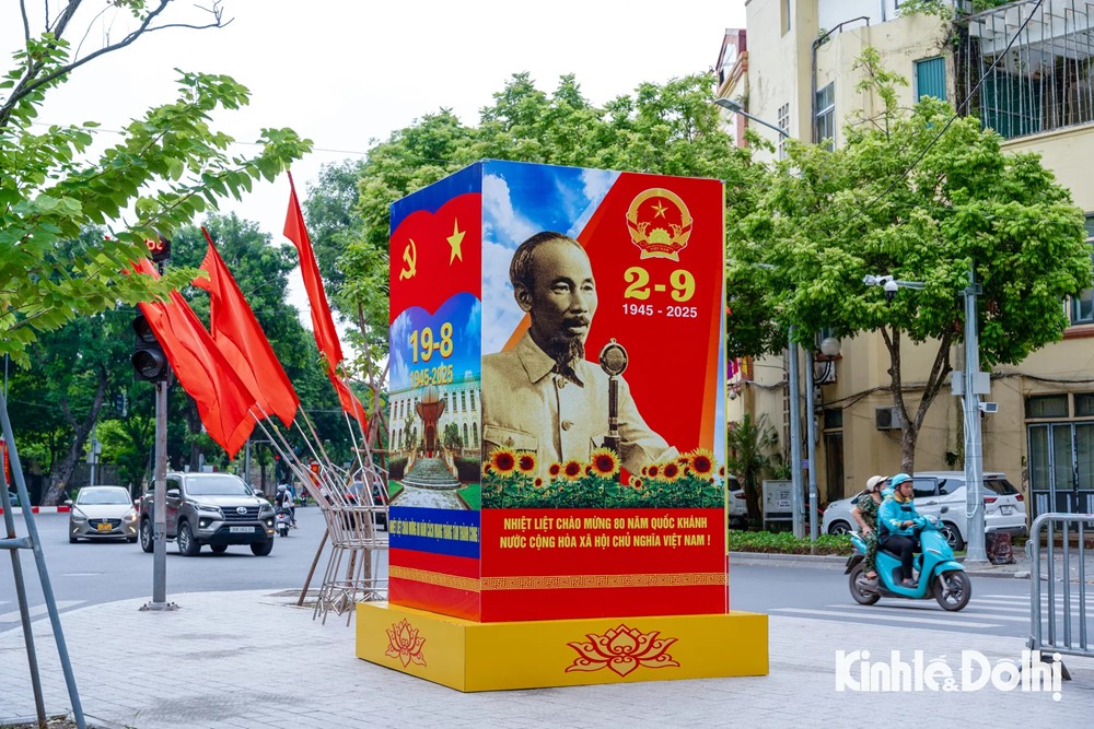 Hà Nội rực rỡ cờ hoa chào mừng 80 năm Quốc khánh - ảnh 7