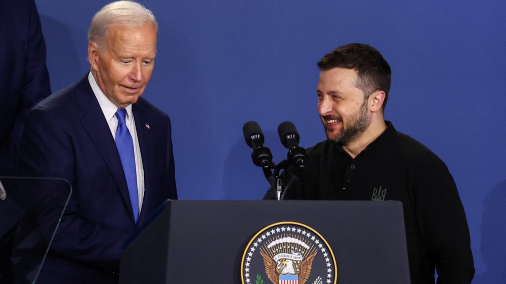 Ông Biden nói vấp, gọi nhầm Tổng thống Ukraine Zelenskyy là 'Tổng thống Putin' - ảnh 1