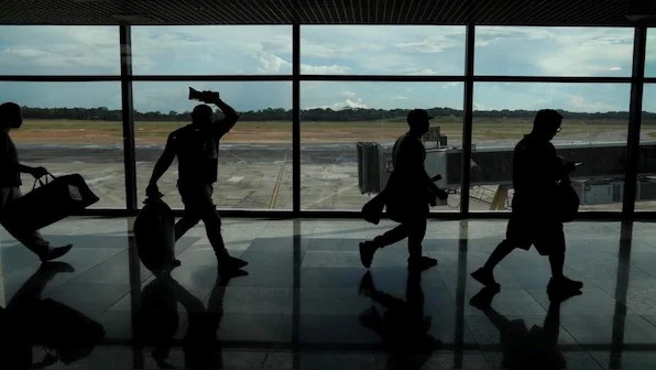 Siêu cường châu Á sẵn sàng đưa hàng chục nghìn người từ Mỹ trở về, nhấn mạnh một điều kiện quan trọng  - ảnh 1