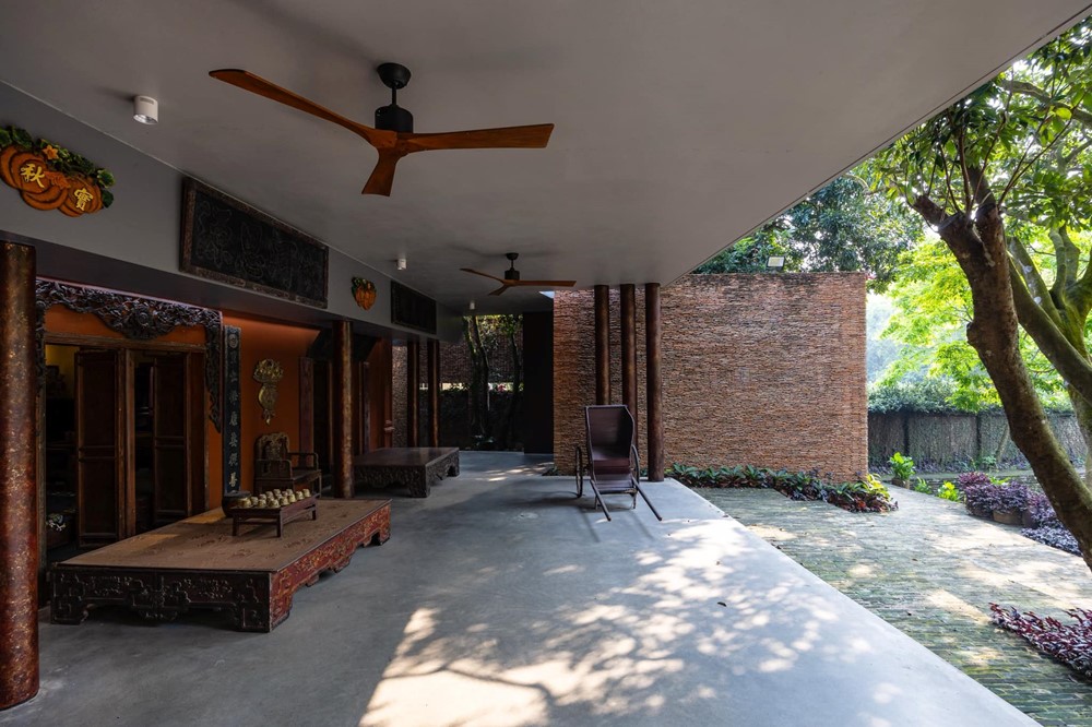 Danh hài nổi tiếng khắp Việt Nam mất tới 8 năm sưu tầm 5 triệu viên ngói cổ, xây biệt phủ rộng 5.000m2: Được Tạp chí Ý đánh giá là dự án kiến trúc tốt nhất thế giới - ảnh 10