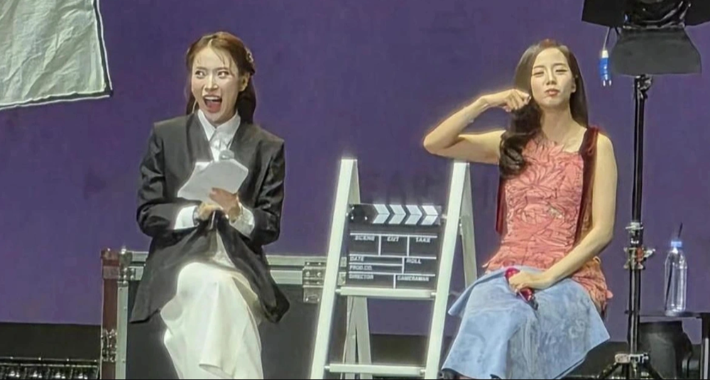 Nữ MC Đường lên đỉnh Olympia gây tranh cãi khi dẫn fan meeting của Jisoo: Nổi tiếng với biệt danh ‘hot girl 7 thứ tiếng’, 19 tuổi tự sắm ô tô lẫn mua đất tặng bố mẹ - ảnh 7