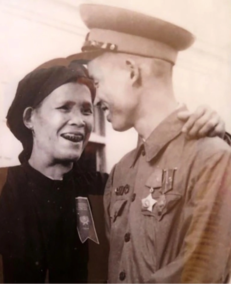 Người lính quyết ‘chặt đứt tay’ để phá đồn địch, cuộc sống đời thường bình dị: Là Anh hùng LLVTND được Chủ tịch Hồ Chí Minh trực tiếp động viên chiến đấu - ảnh 3