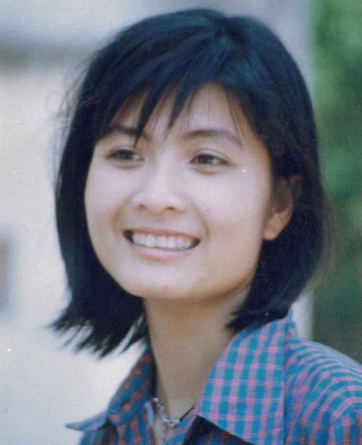 Nữ BTV nổi tiếng tại Đài Truyền hình Việt Nam: Tuổi ngoài 50 vẫn trẻ đẹp, là mẹ đơn thân nuôi con gái thành đạo diễn - ảnh 2