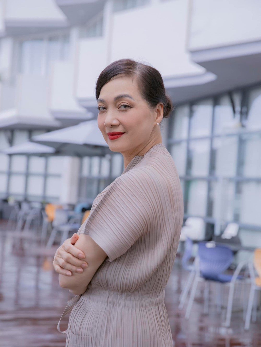 Nữ diễn viên được phong NSND trước tuổi, nhan sắc hồi trẻ đẹp tựa ‘nữ thần’: Xế chiều vẫn đam mê nghệ thuật, hạnh phúc bên chồng là đạo diễn nổi tiếng - ảnh 8