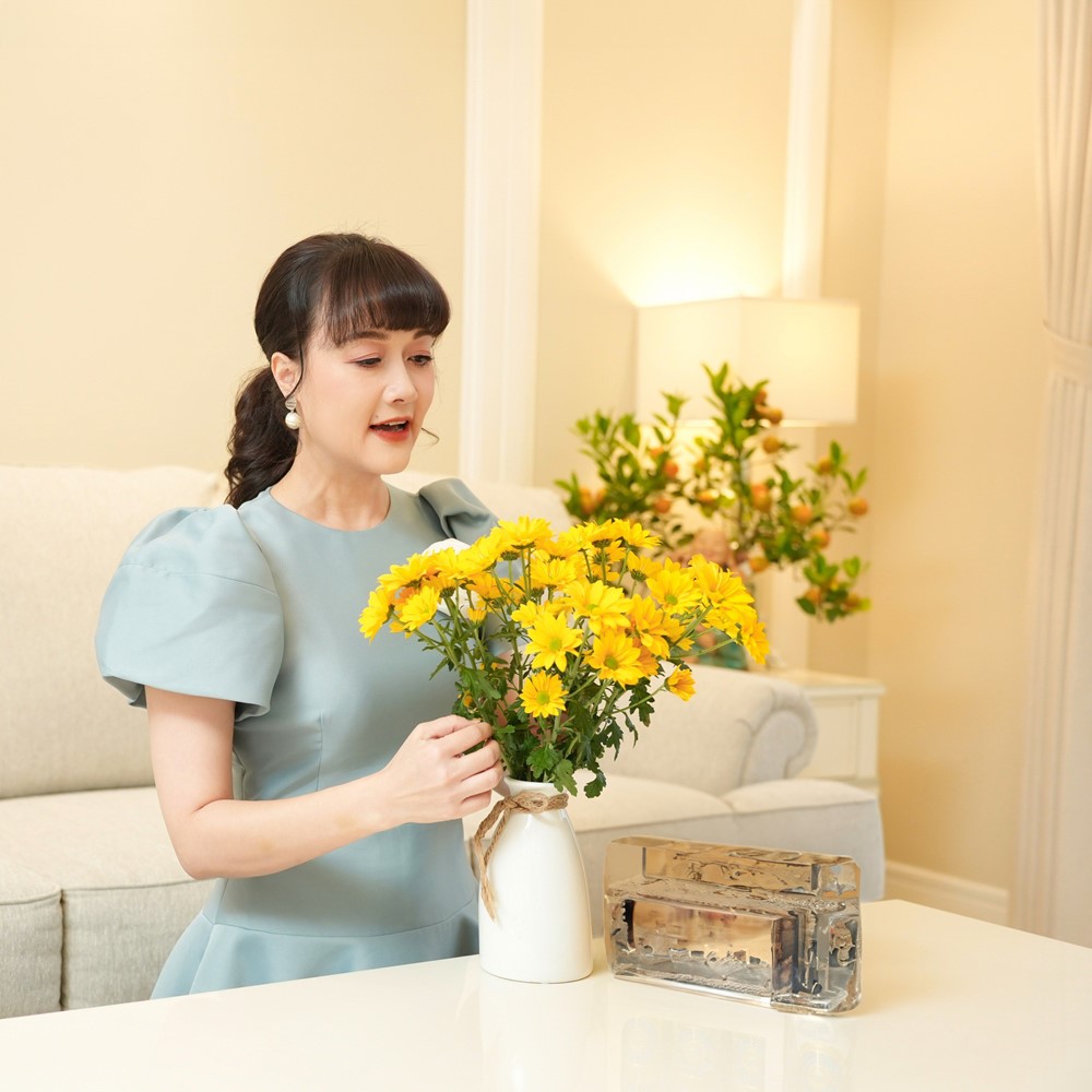 Nữ nghệ sĩ duy nhất trong dàn ‘Táo quân’ chưa có danh hiệu NSND, NSƯT: Tuổi 50 giàu có, sở hữu biệt thự hoành tráng như lâu đài - ảnh 1