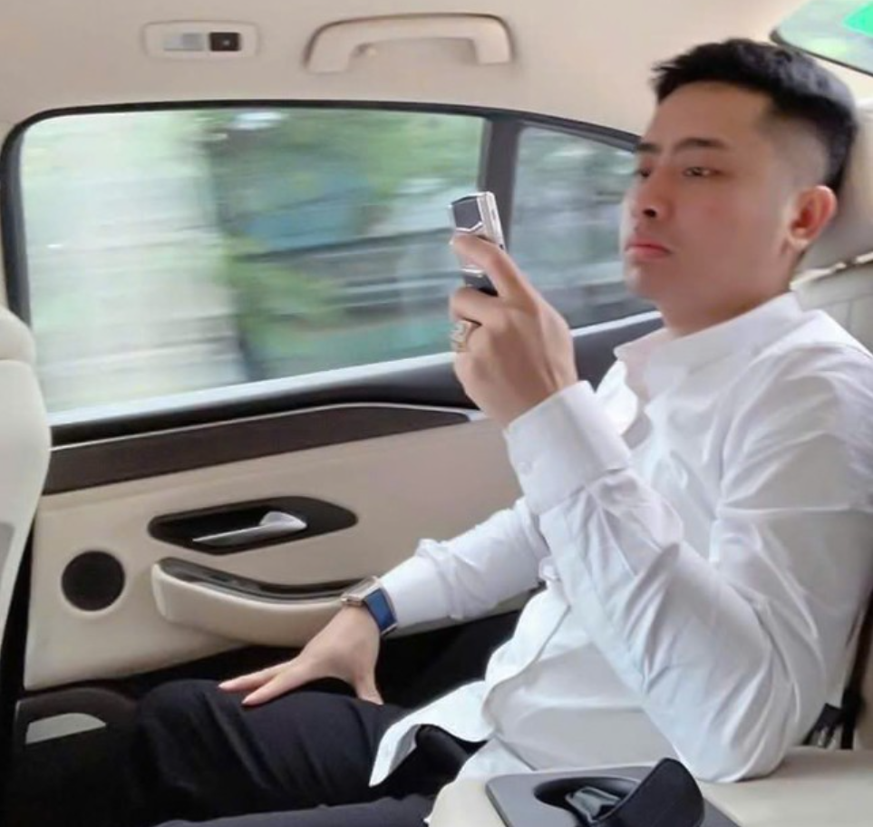 Vỏ bọc thành đạt của ‘trùm hàng trắng’ Bùi Đình Khám, ở nhà ngoan hiền nhưng lại gây tội ác ‘tày trời’: Từng có án cướp tài sản từ 9 năm trước - ảnh 3