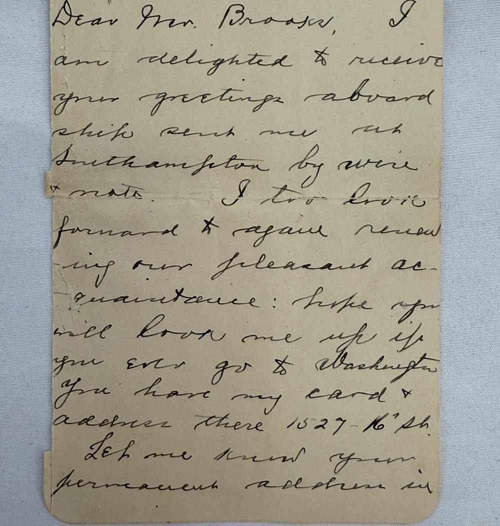Di vật của hành khách sống sót sau thảm họa Titanic được bán với giá kỷ lục hơn 10 tỷ đồng  - ảnh 1