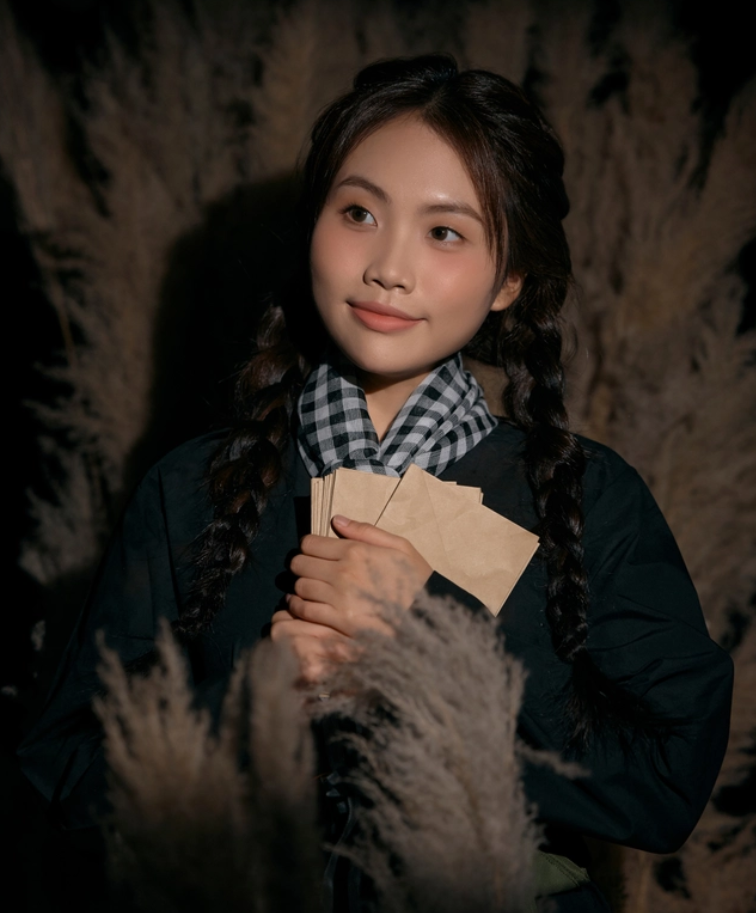 Hai đại diện trẻ hát vang khúc ca ‘Mùa xuân trên TP. Hồ Chí Minh’ trong Đại lễ 30/4: Người được mệnh danh là ‘cô bé dân ca’, người là quán quân Rap Việt - ảnh 5