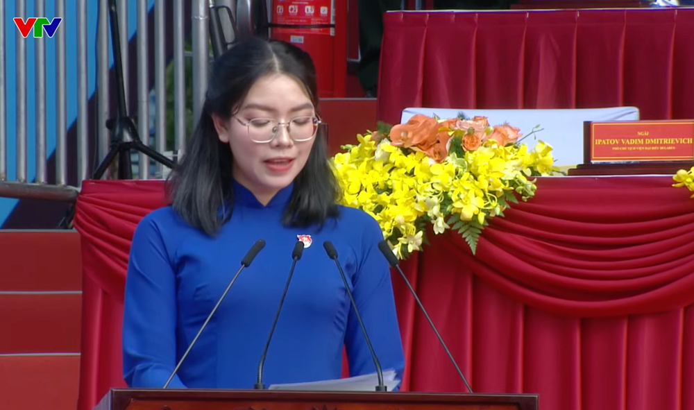 Cô gái đại diện thế hệ trẻ phát biểu tại Đại lễ 30/4: Sinh viên vinh dự được trường giữ lại, kết nạp Đảng từ 18 tuổi, 2 lần giành HCV Olympic Ngữ văn - ảnh 3