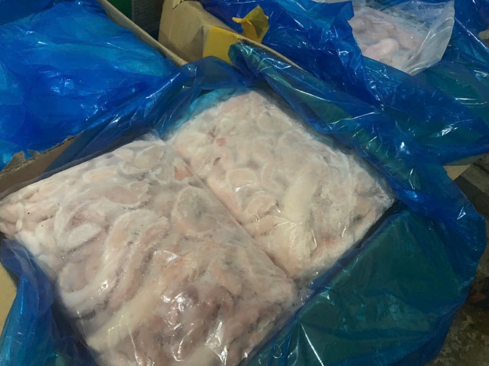 Công an phát hiện hàng chục tấn nội tạng bốc mùi chuẩn bị ‘lên bàn ăn’ ở Hà Nội - ảnh 3