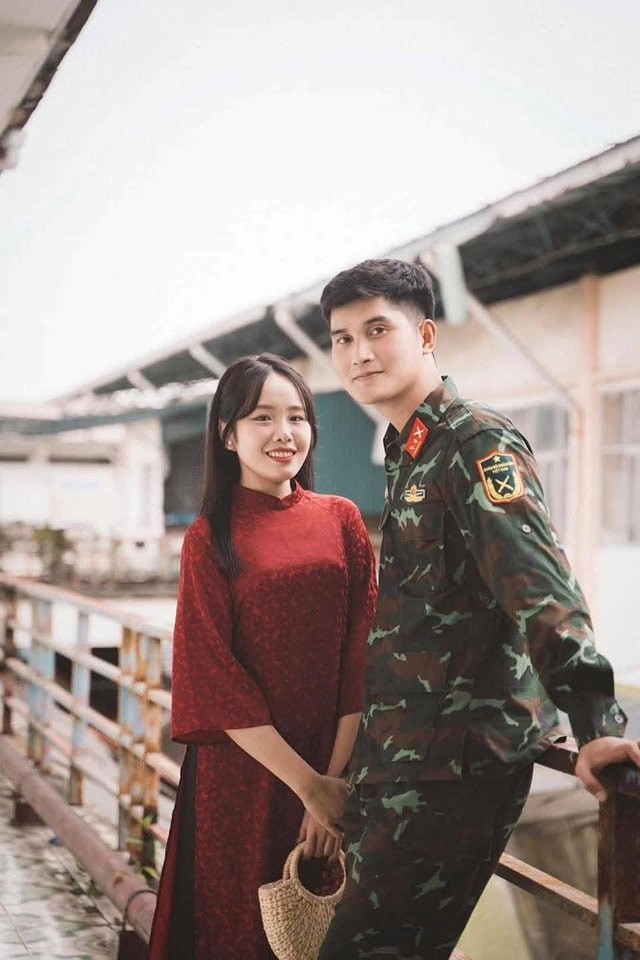 Nam quân nhân Việt gây ‘bão’ MXH với khoảnh khắc bắt tay Tổng thống Nga Putin: Là Khối trưởng điển trai, hiện đang công tác tại Trường Lục quân 1 - ảnh 7