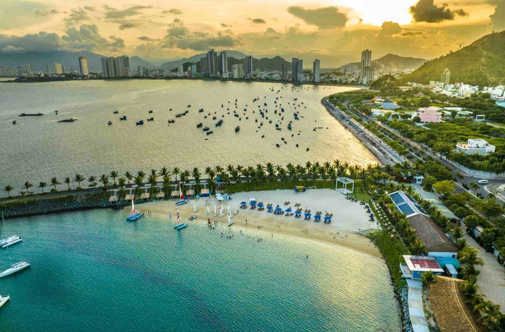 Việt Nam chính thức có bến du thuyền chuẩn quốc tế đầu tiên, tọa lạc tại tỉnh có đường bờ biển dài nhất cả nước - ảnh 1