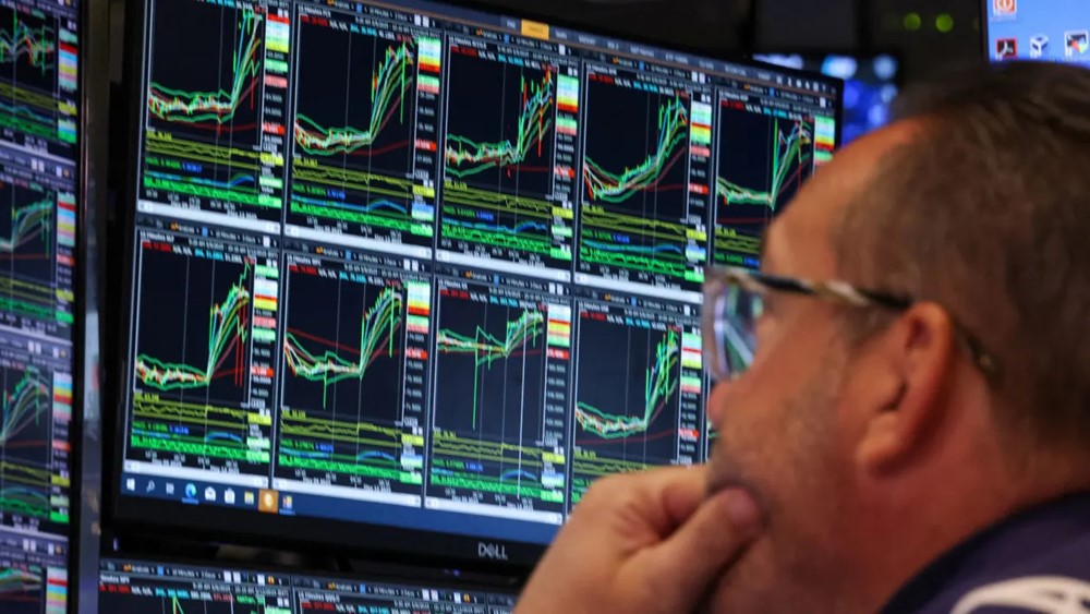 Dow Jones bật tăng hơn 1.100 điểm, chứng khoán Mỹ ‘xanh mướt’ nhờ tin đàm phán Mỹ - Trung - ảnh 1