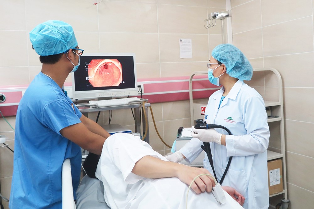 Bác sĩ Bạch Mai cảnh báo 1 loại ung thư gây tử vong thứ 3 thế giới đang ‘tăng tốc’, là hệ quả của ăn uống thiếu lành mạnh, ít vận động - ảnh 5