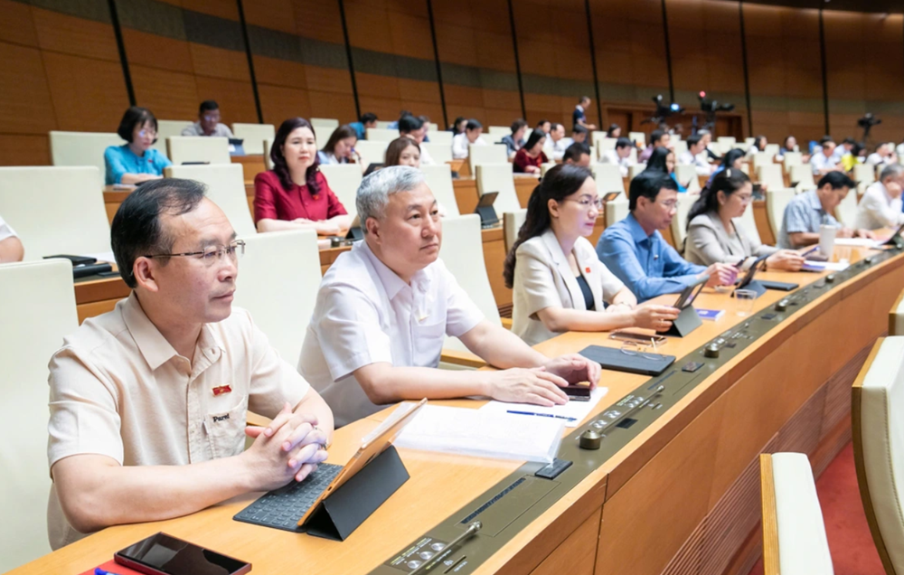Quốc hội ‘chốt’ chi 44.000 tỷ đồng trả chế độ cán bộ nghỉ việc và hơn 6.600 tỷ để miễn học phí - ảnh 3