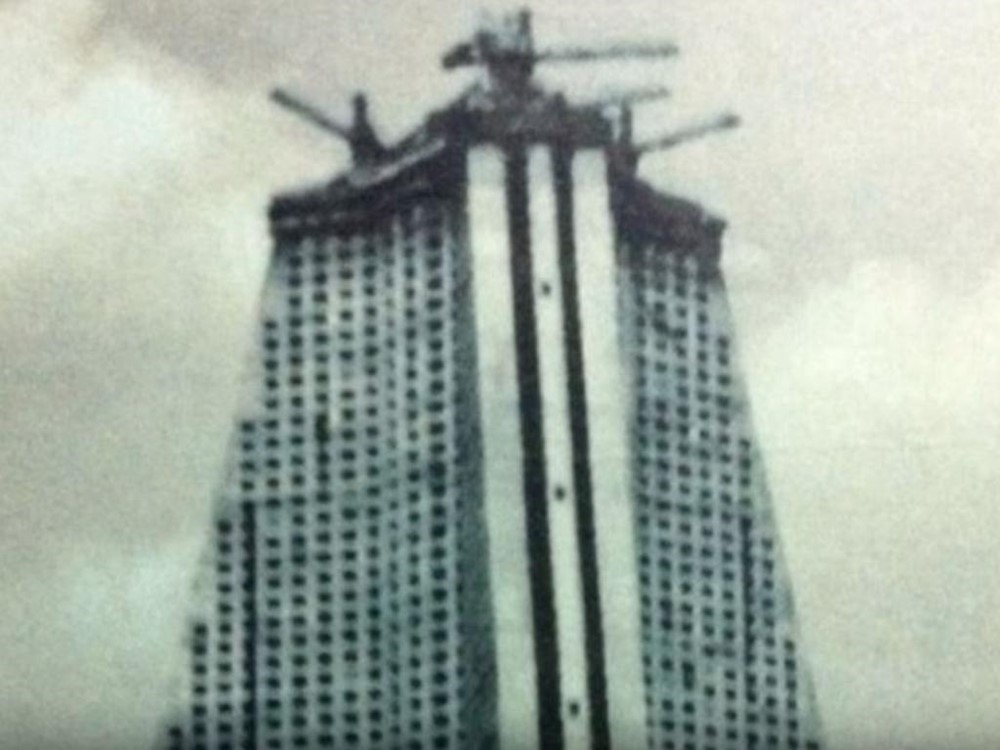 Tòa nhà chọc trời cao nhất thế giới bị ‘đắp chiếu’ gần 40 năm, không có người ở - ảnh 3