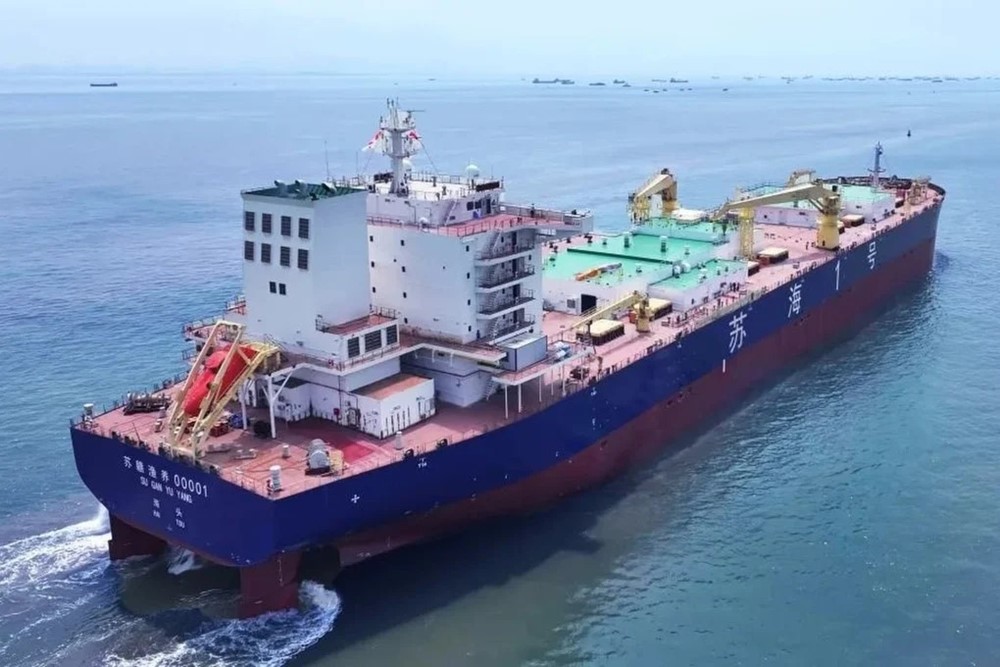 Láng giềng Việt Nam chuẩn bị bàn giao tàu nuôi cá hồi đầu tiên trên thế giới, sản lượng lên tới 8.000 tấn/năm - ảnh 1