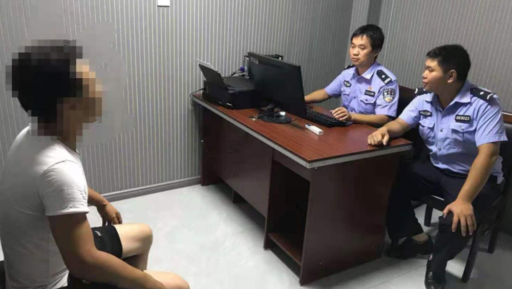 Phát hiện 23 thỏi vàng trong phòng trọ 20m2, anh Nam trình báo cảnh sát thì bị tuyên phạt 6 tháng tù - ảnh 1