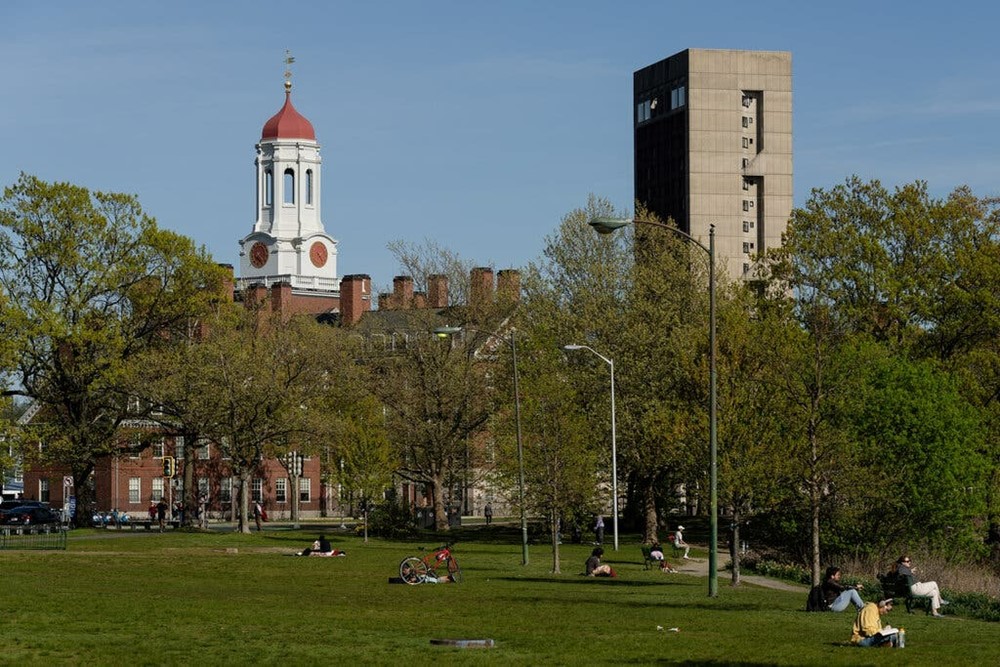Cắt toàn bộ nguồn quỹ Liên bang, ông Trump quyết tâm 'đoạn tuyệt' với Harvard - ảnh 1