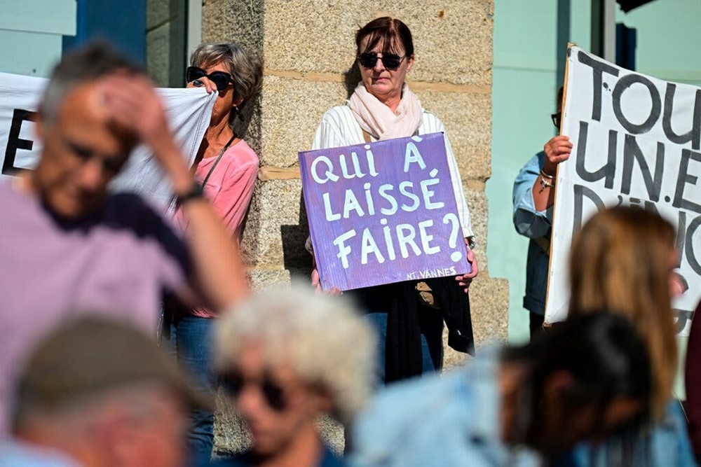 Bắt khẩn cấp bác sĩ phẫu thuật lạm dụng 299 nạn nhân trong suốt 25 năm - ảnh 3