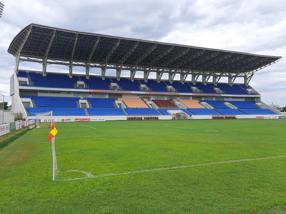 Sân vận động sức chứa 20.500 chỗ của Việt Nam, sắp đón dàn sao huyền thoại MU đến thành phố đáng sống nhất cả nước - ảnh 1