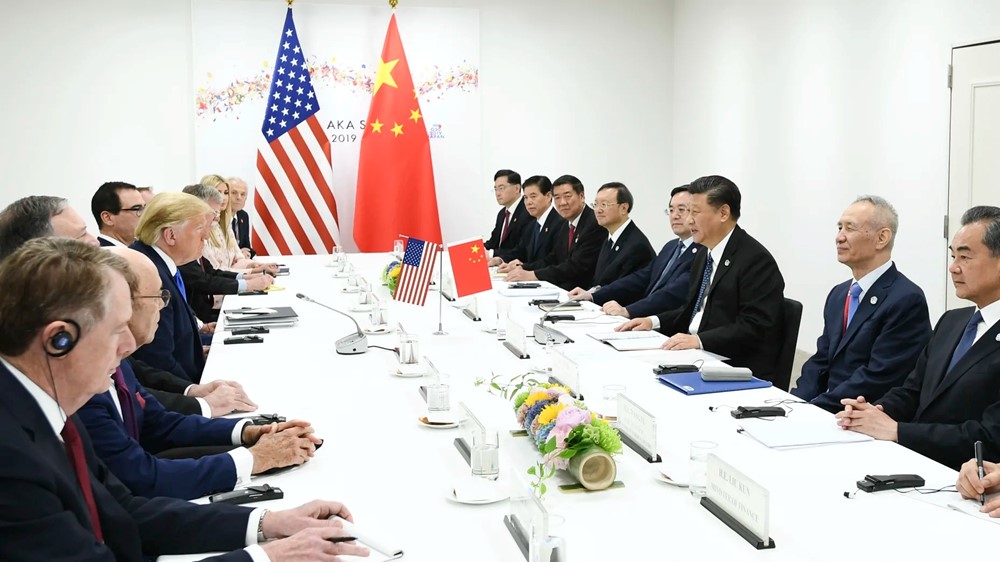 Ông Trump nói 'đã xong' thỏa thuận với Trung Quốc nhưng mức thuế 55% vẫn khiến doanh nghiệp Mỹ than trời: Cả năm 2025 coi như 'đổ sông đổ bể' - ảnh 1