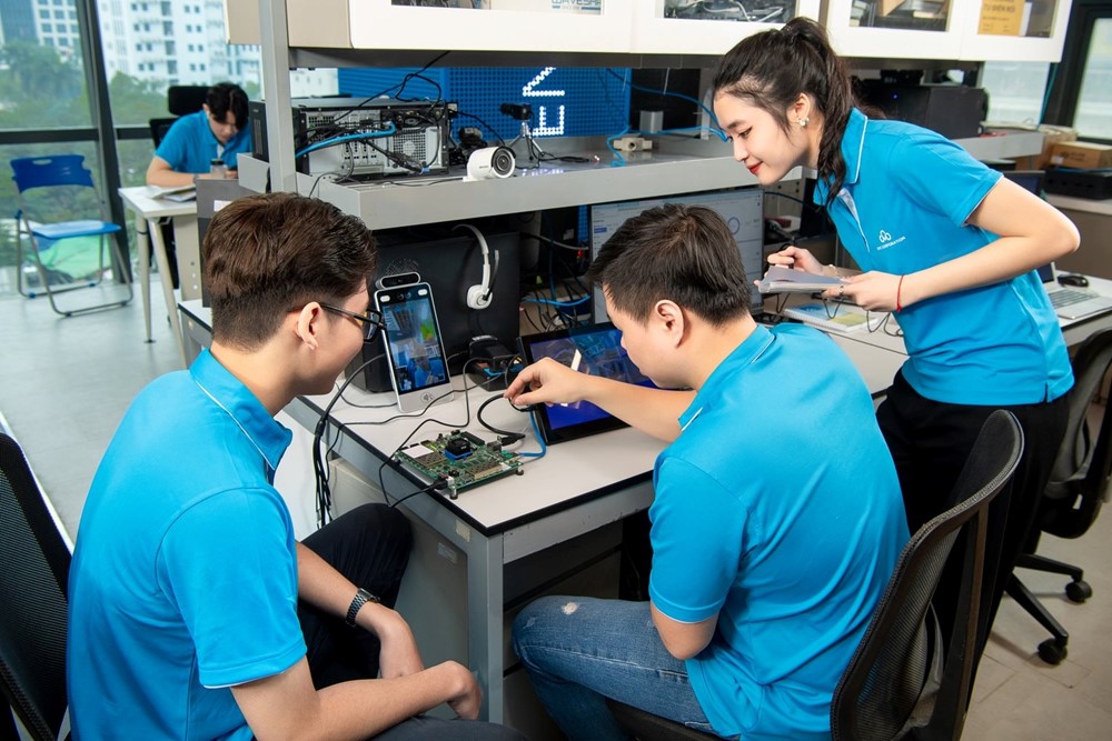 Ngành học được Bộ GD&ĐT chú trọng, cần tới 50.000 nhân lực trình độ cao, mức thu nhập lên đến 150 triệu/tháng - ảnh 3