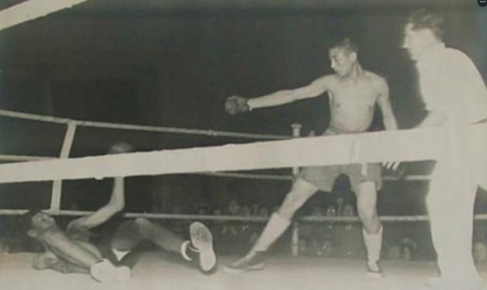 Huyền thoại võ thuật là thần tượng của Lý Tiểu Long: 4 tuổi đã bắt đầu luyện võ, lên 15 đánh bại võ sĩ Nga lẫy lừng  - ảnh 1