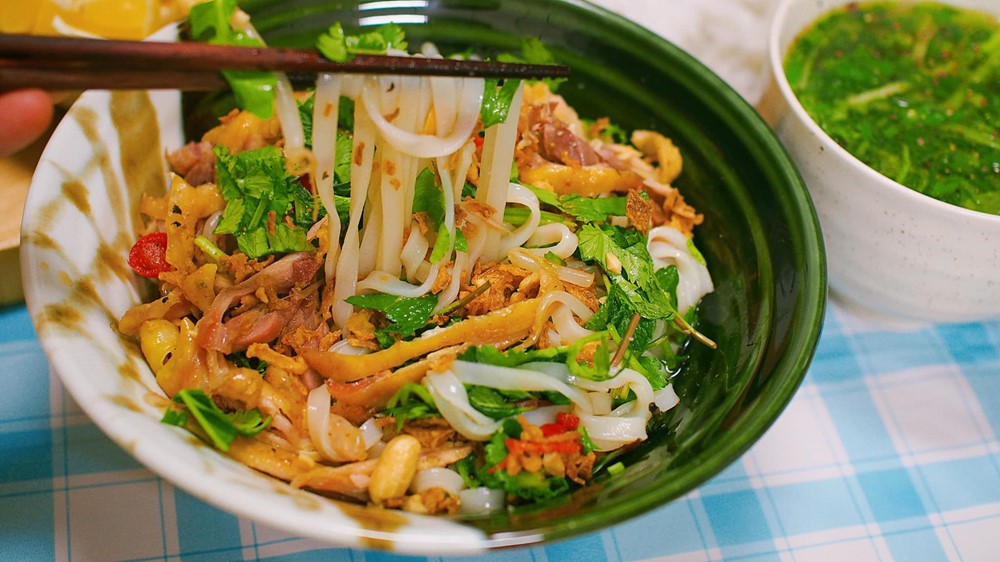 Đồ ăn phổ biến của Việt Nam lọt top món trộn ngon nhất do chuyên trang ẩm thực hàng đầu thế giới bình chọn - ảnh 1