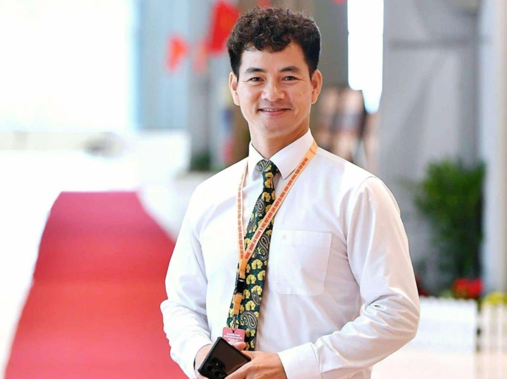 NSND đỗ 4 trường đại học cùng lúc, nay là Cục trưởng, xây 'biệt phủ' gỗ ở ngoại ô đẹp tựa resort 5 sao - ảnh 1