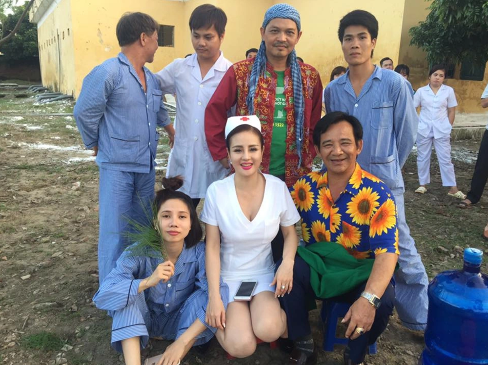 NSND đỗ 4 trường đại học cùng lúc, nay là Giám đốc Nhà hát, cưới vợ đẹp kém 19 tuổi - ảnh 3