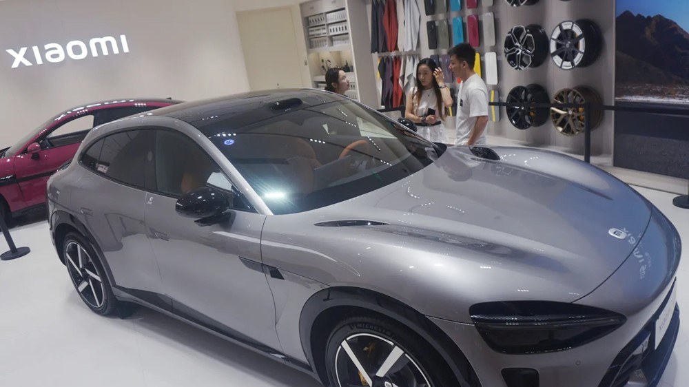 Xe điện của Xiaomi gây sốt: Rẻ hơn hẳn Tesla, nhận hơn 200.000 đặt cọc chỉ sau 3 phút mở bán - ảnh 1