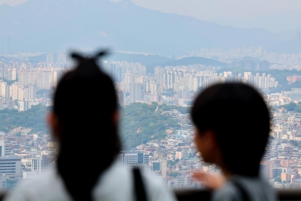 Chính phủ bất ngờ siết vay mua nhà, giấc mơ an cư của người trẻ tan vỡ chỉ sau 1 đêm: Chuyện gì xảy ra ở siêu cường châu Á? - ảnh 1