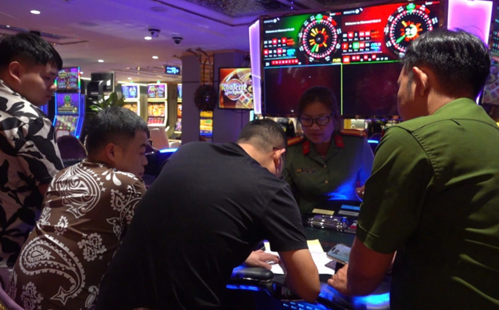 Chính thức truy tố hơn 100 người Việt Nam đánh bạc nghìn tỷ trái phép - ảnh 3