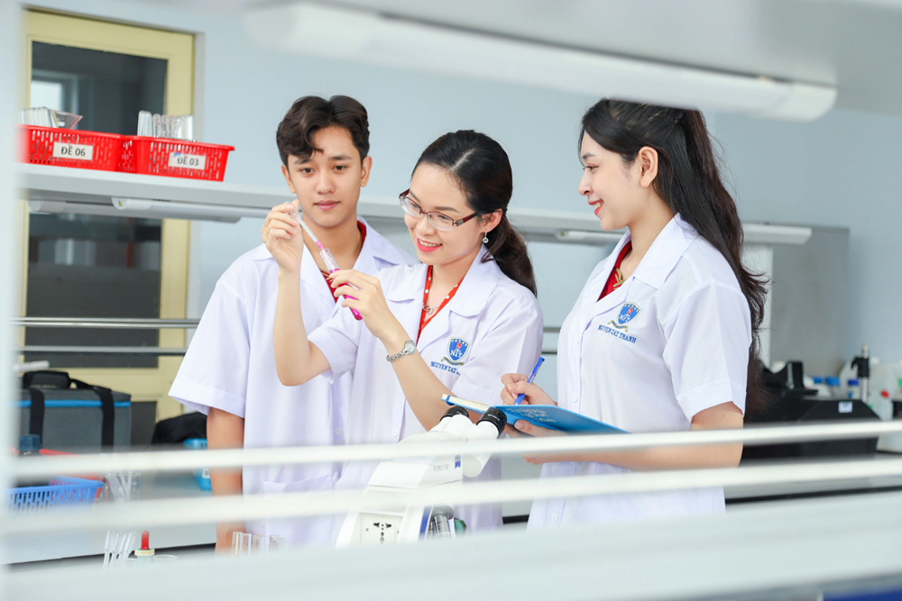 Nhóm ngành được miễn 100% học phí: Ngành nhận hỗ trợ gần 4 triệu/tháng, ngành được sắp xếp vị trí việc làm sau tốt nghiệp - ảnh 2