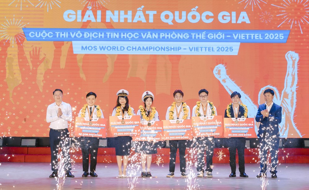 6 đại diện Việt Nam vào vòng chung kết tin học văn phòng thế giới - ảnh 2