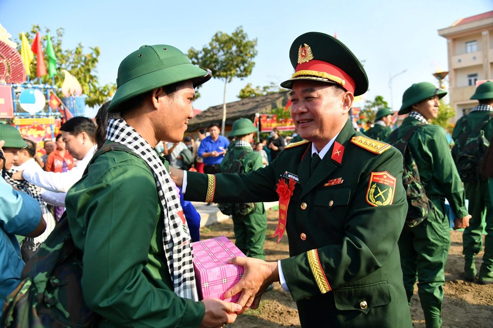 Bộ Quốc phòng trả lời về việc dùng hình xăm để trốn tránh nghĩa vụ quân sự - ảnh 2