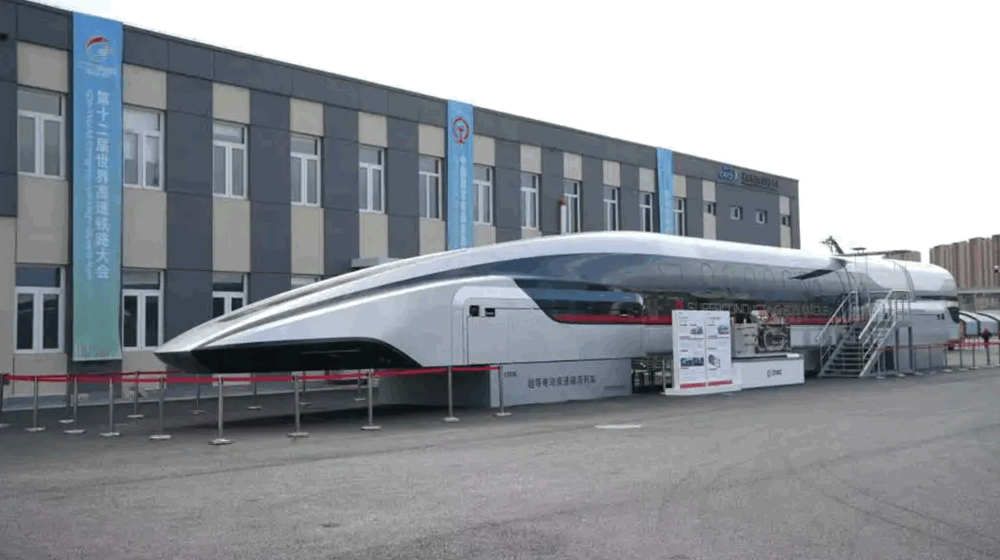 Chính thức trình làng tàu siêu tốc nhanh hơn máy bay cự ly ngắn: Di chuyển 1.200km chỉ tốn 2,5 giờ, kết hợp loạt công nghệ cao gồm AI, 5G và siêu dẫn - ảnh 1