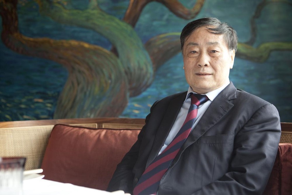 Con riêng kiện con ruột đòi khối tài sản 52.000 tỷ đồng, đế chế đồ uống 38 năm tuổi rơi vào khủng hoảng  - ảnh 2